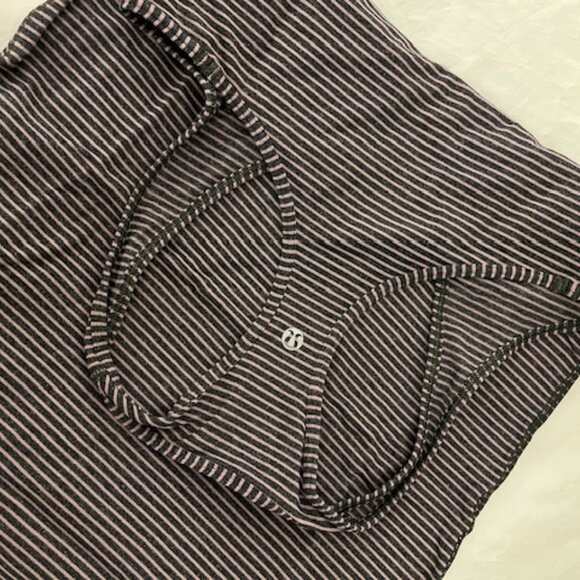 Lululemon Cool Racerback Pink and Blue tank size 8 - Picture 2 of 2